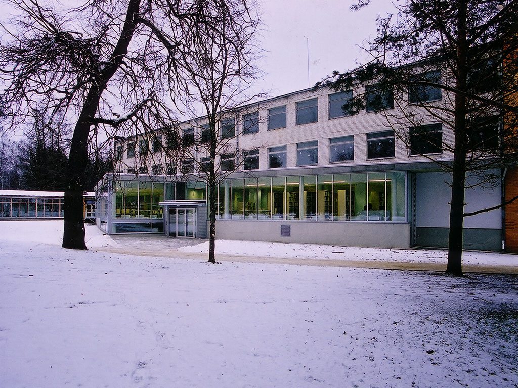 Elva raamatukogu – põhikooli osaline rekonstrueerimine, 2004